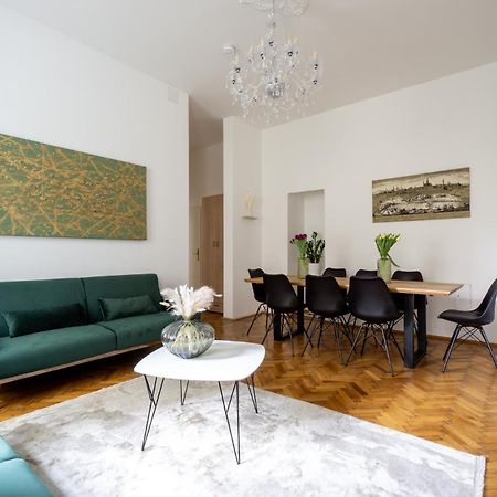 Central Apartment In Viennese Old Building 外观 照片