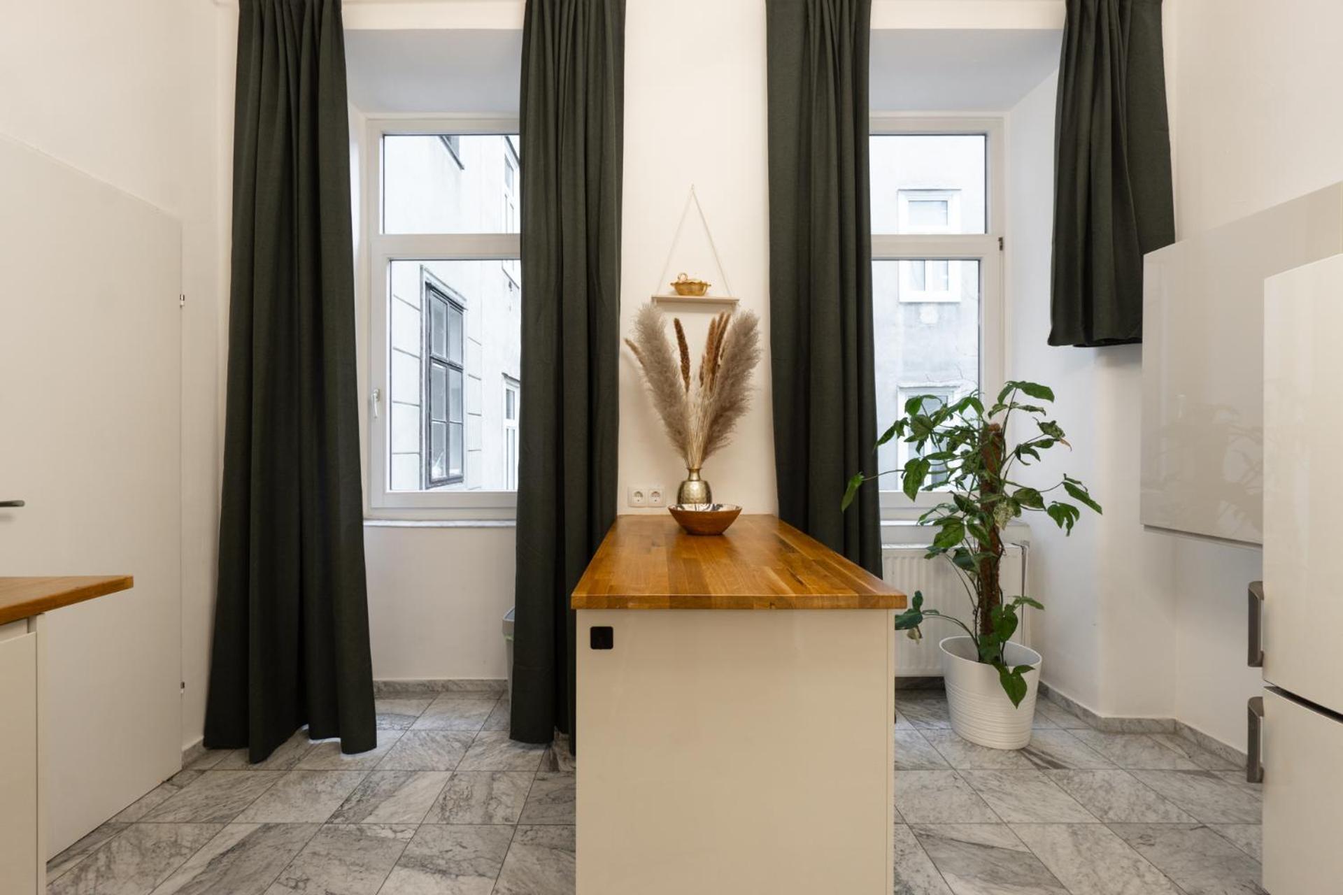 Central Apartment In Viennese Old Building 外观 照片