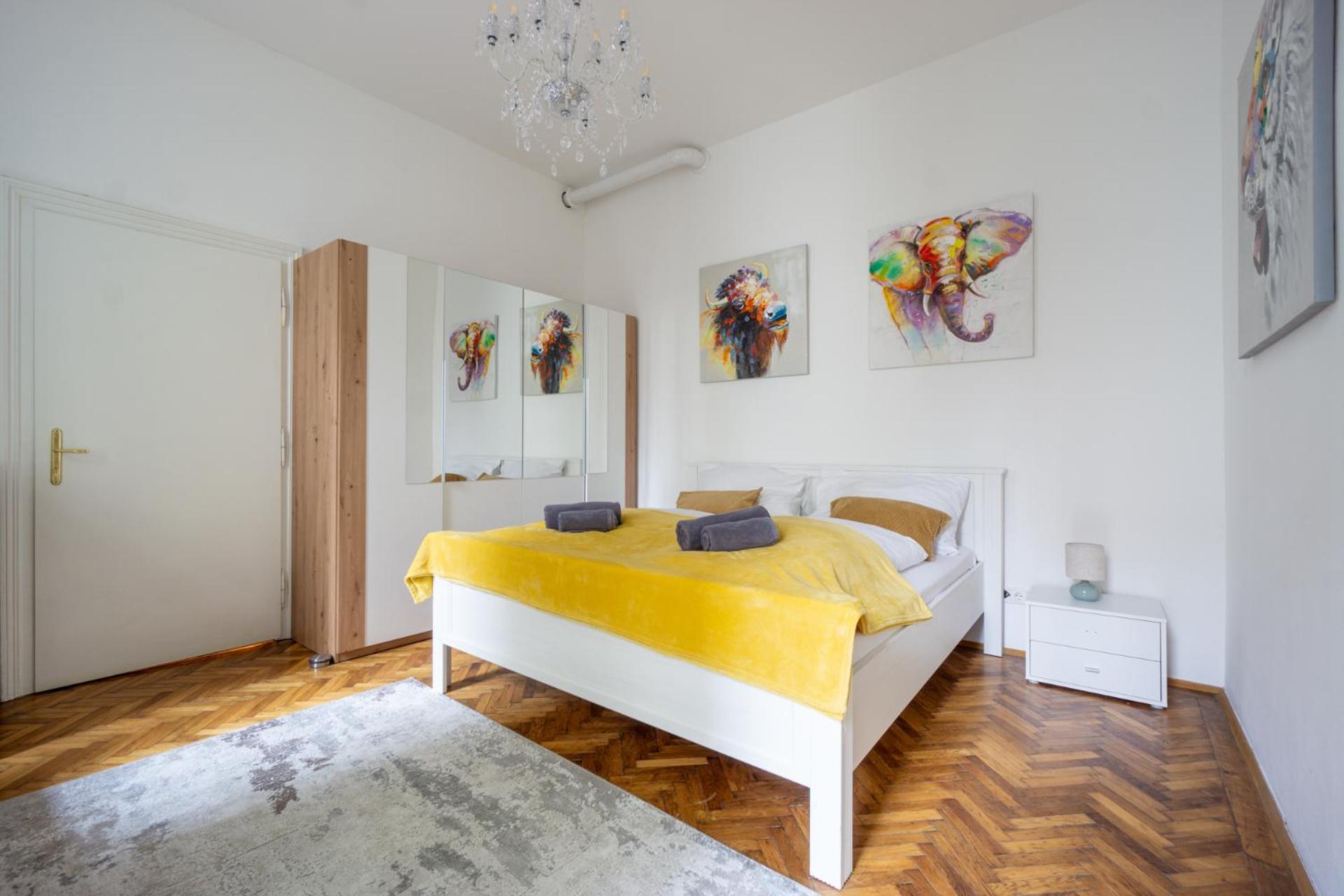 Central Apartment In Viennese Old Building 外观 照片