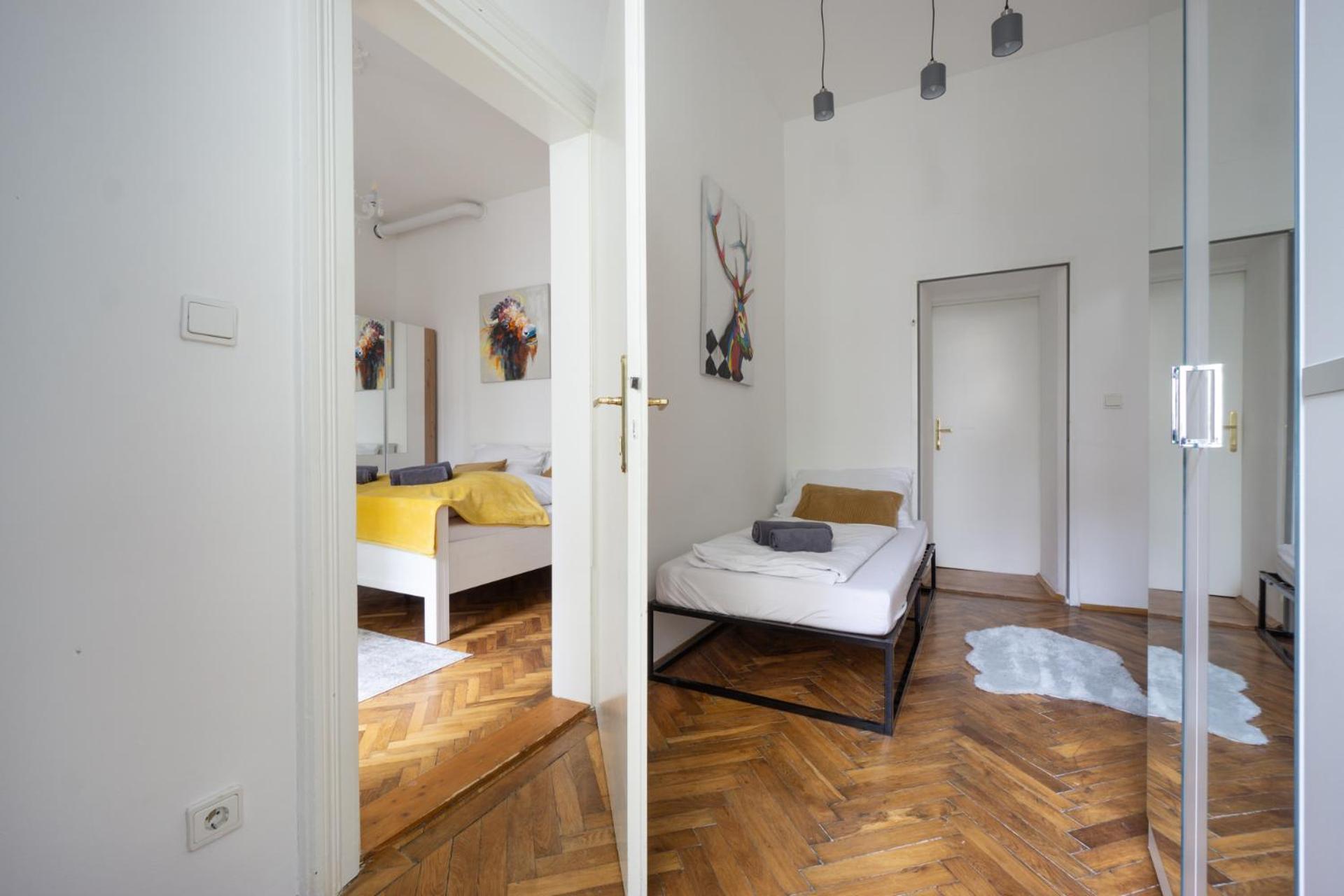 Central Apartment In Viennese Old Building 外观 照片