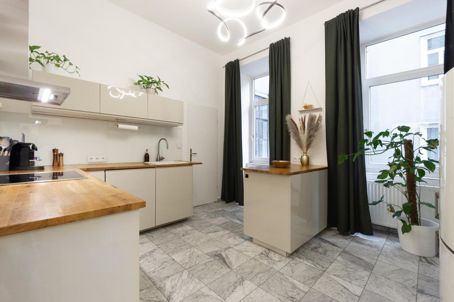 Central Apartment In Viennese Old Building 外观 照片